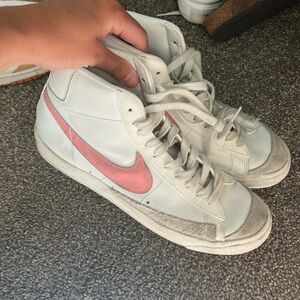 Women's size 10 Nikes